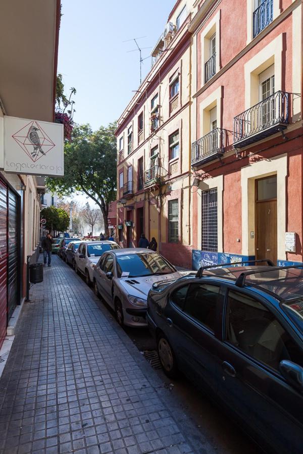 Peral Home Cozy Apartment Seville Exterior photo