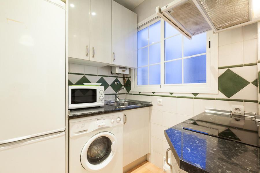 Peral Home Cozy Apartment Seville Exterior photo