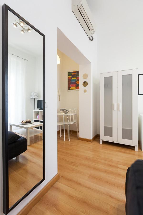 Peral Home Cozy Apartment Seville Exterior photo